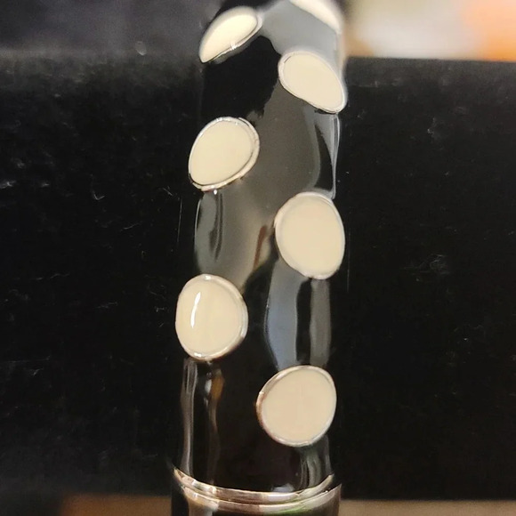 Black-and-white polka. bracelet - Picture 2 of 3
